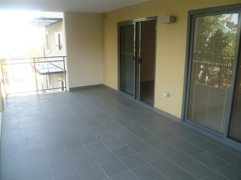 52/18 Wellington Street, East Perth WA 6004