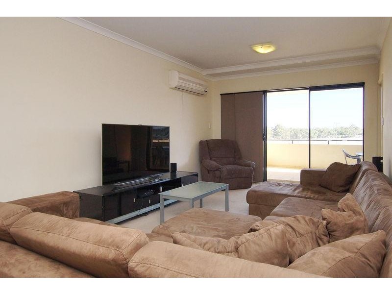 30/9 Linkage Avenue, Cockburn Central WA 6164