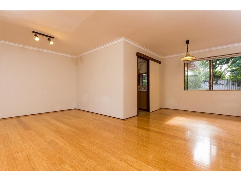 73 Henry Bull Drive, Bull Creek WA 6149