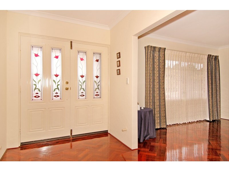 1 Redgate Lane, Dianella WA 6059