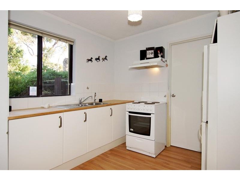 18/33 Farina Drive, Yokine WA 6060