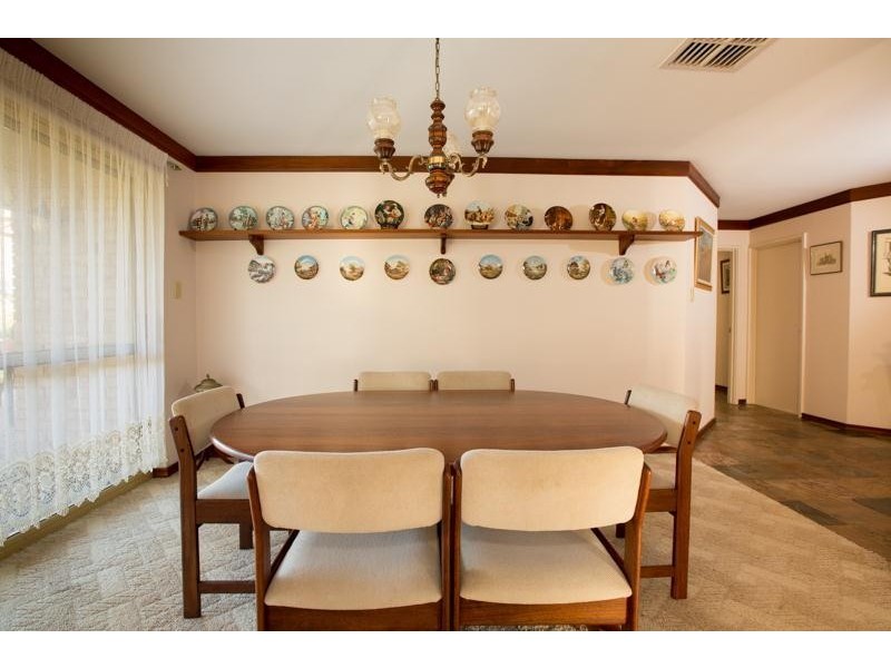 17 Falcon Place, Jandakot WA 6164