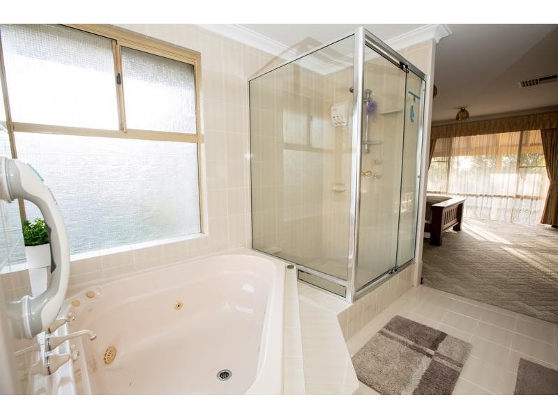 17 Falcon Place, Jandakot WA 6164