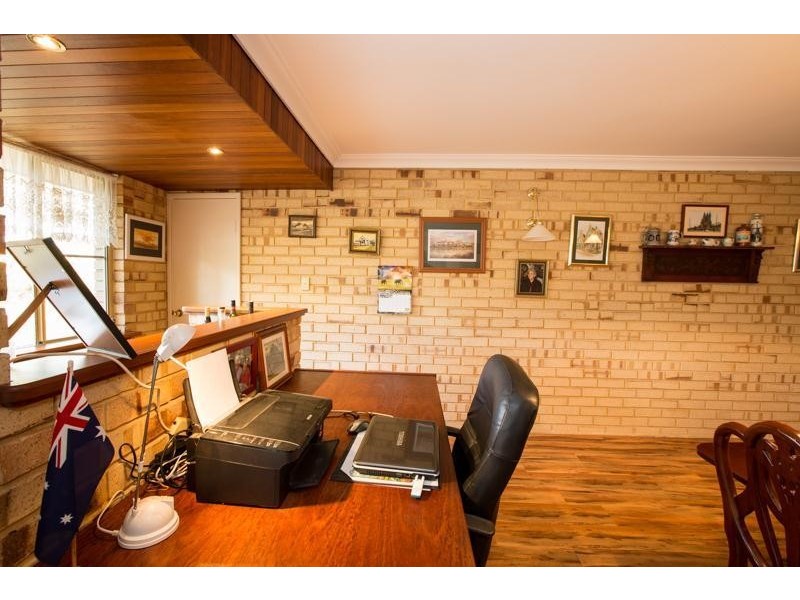 17 Falcon Place, Jandakot WA 6164