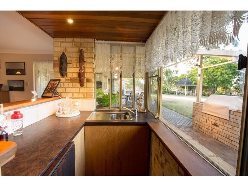 17 Falcon Place, Jandakot WA 6164