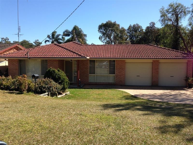 8 Grace Street, Mannering Park NSW 2259