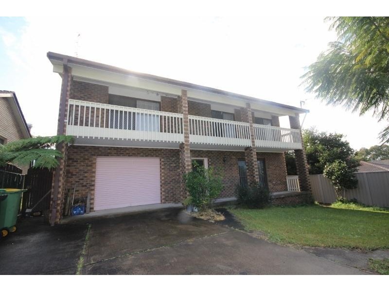 12 Gymea Crescent, Mannering Park NSW 2259