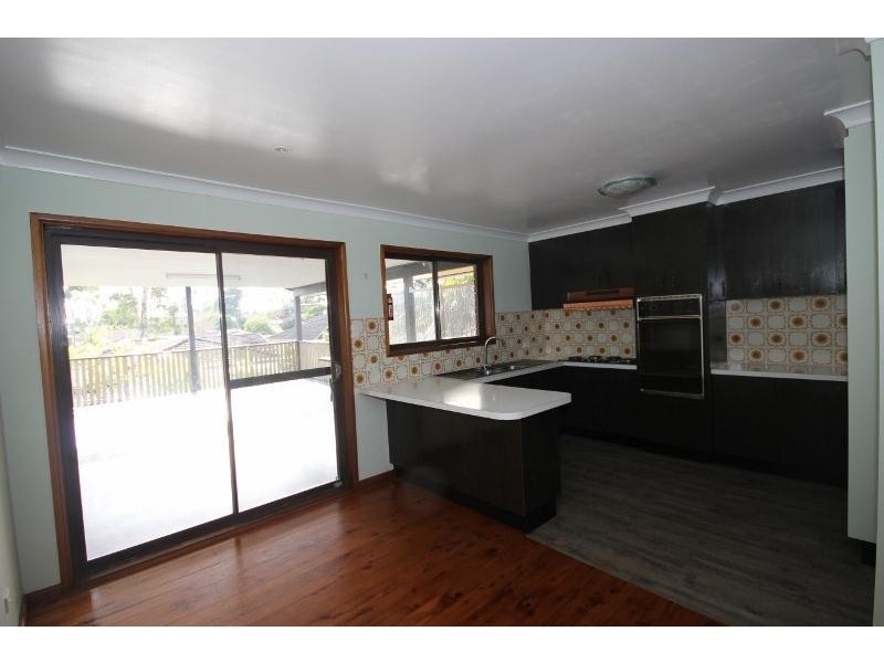 12 Gymea Crescent, Mannering Park NSW 2259