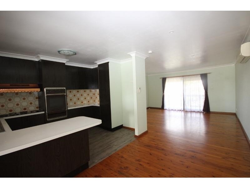 12 Gymea Crescent, Mannering Park NSW 2259