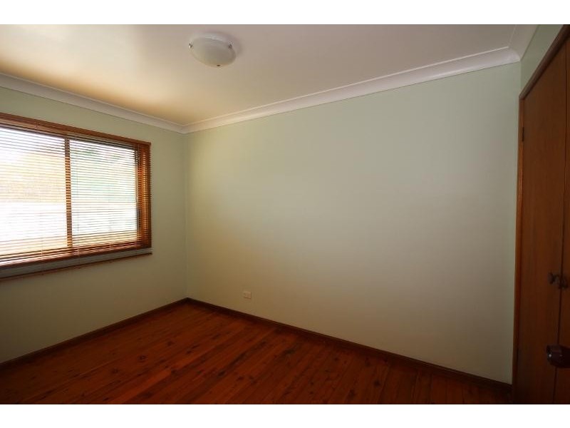 12 Gymea Crescent, Mannering Park NSW 2259