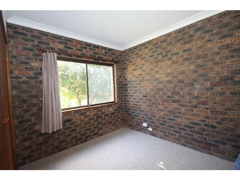 12 Gymea Crescent, Mannering Park NSW 2259