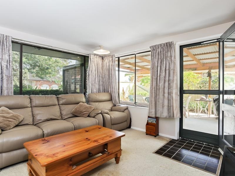 15 Lindfield Avenue, Cooranbong NSW 2265