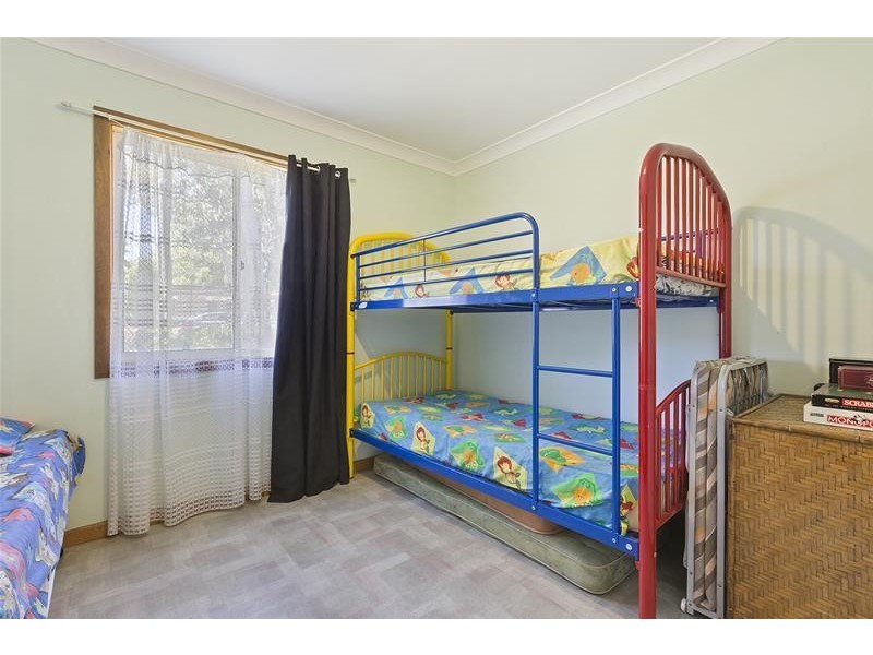 16 Murrumbong Road, Summerland Point NSW 2259