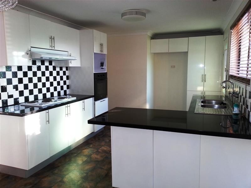 46 Campbell Parade, Mannering Park NSW 2259