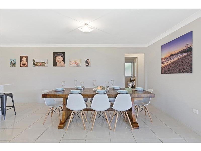 22 Tradewinds Avenue, Summerland Point NSW 2259