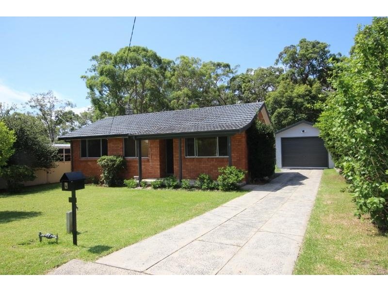 4 Harwood Close, Mannering Park NSW 2259