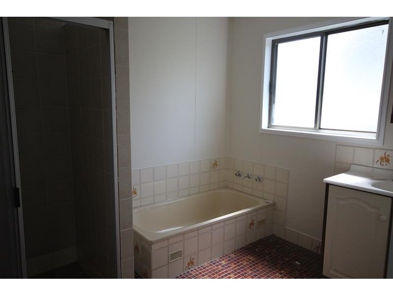 73 Winbin Crescent, Gwandalan NSW 2259