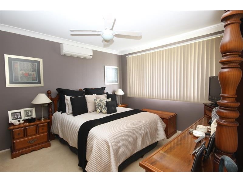 33 Yeramba Road, Summerland Point NSW 2259