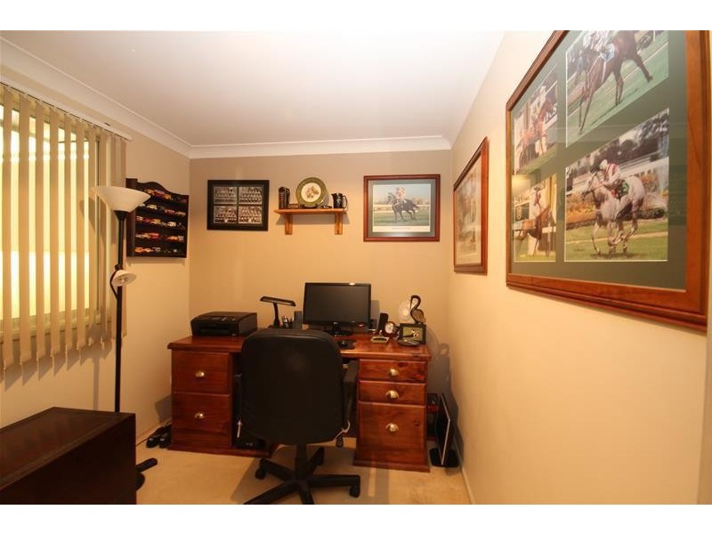 33 Yeramba Road, Summerland Point NSW 2259