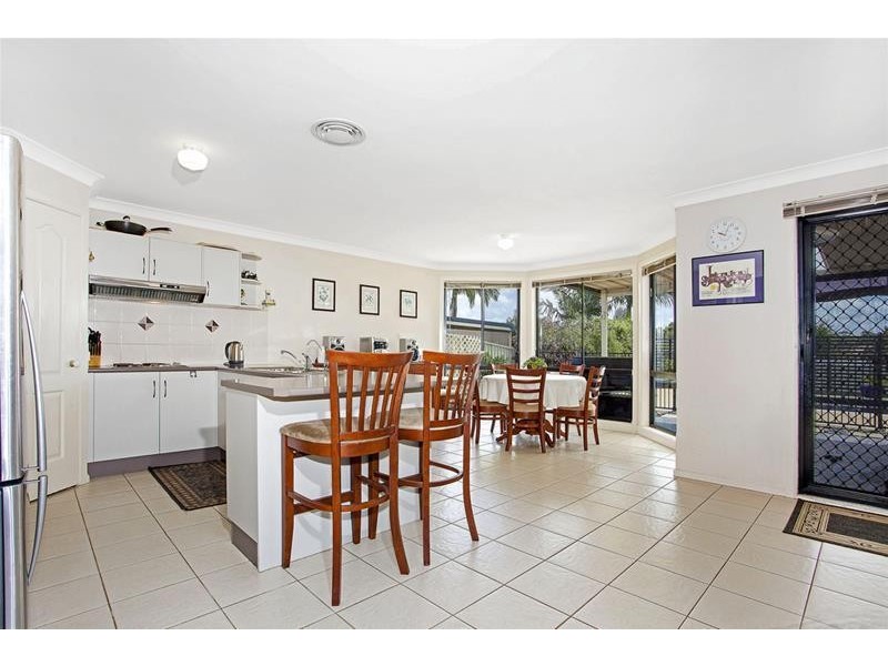 8 Watanga Crescent, Wyee Point NSW 2259