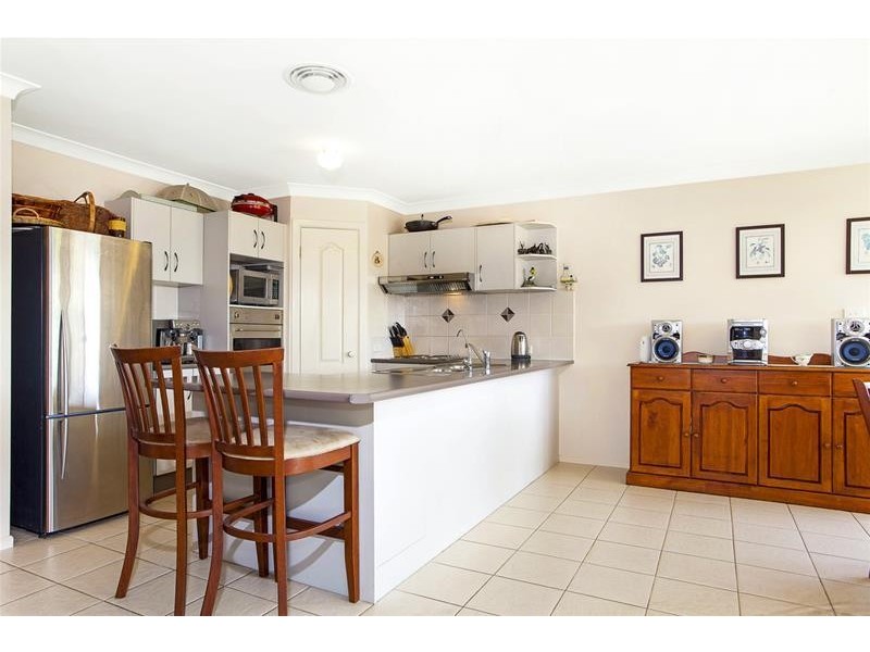 8 Watanga Crescent, Wyee Point NSW 2259