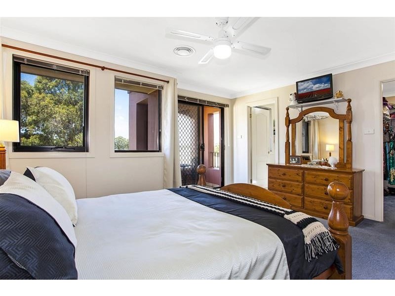 8 Watanga Crescent, Wyee Point NSW 2259