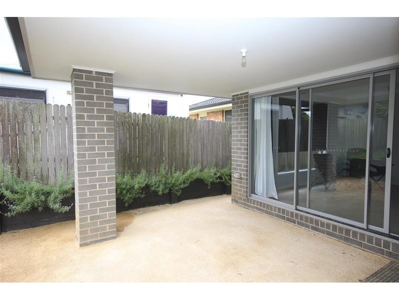 13 Warwick Avenue, Mannering Park NSW 2259