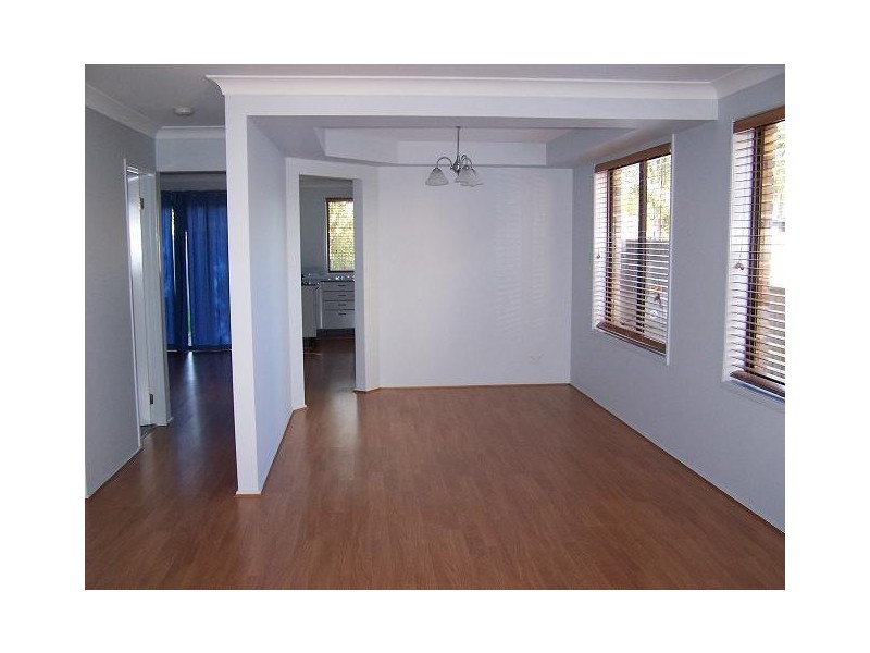 16B Barclay Avenue, Mannering Park NSW 2259