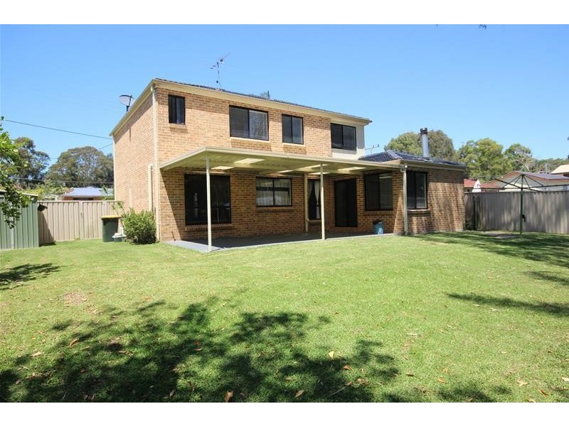 5 Lake Street, Wyee Point NSW 2259