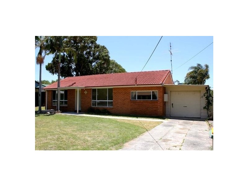 7 Barton Road, Doyalson NSW 2262