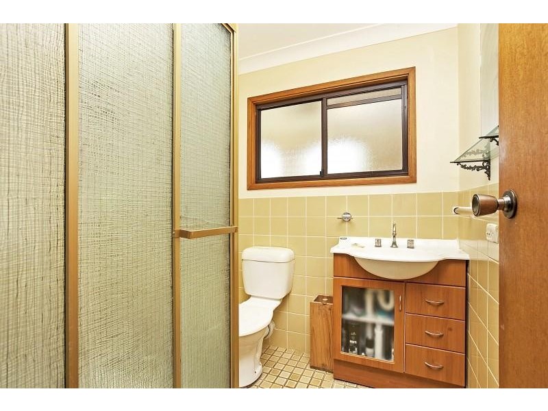 17 Bambara Avenue, Summerland Point NSW 2259