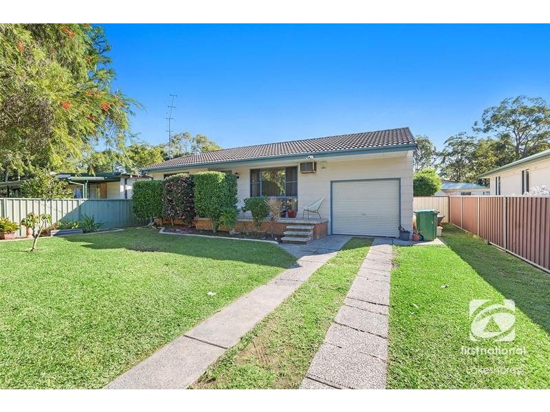 35 Warwick Avenue, Mannering Park NSW 2259