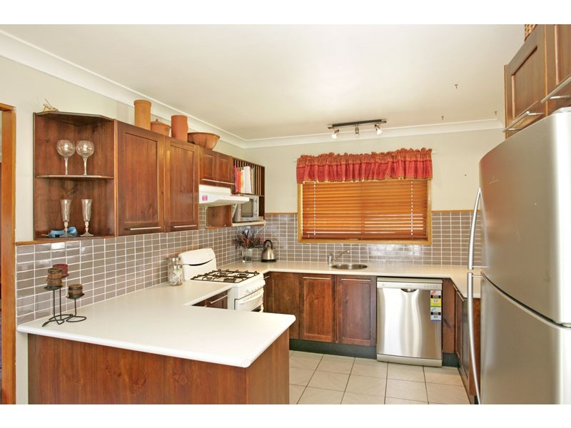 130 Vales Road, Mannering Park NSW 2259