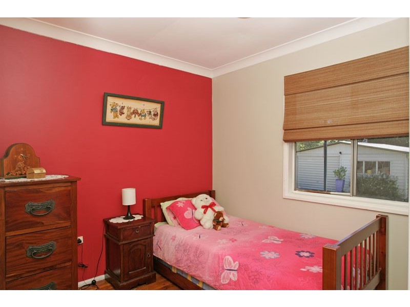 130 Vales Road, Mannering Park NSW 2259