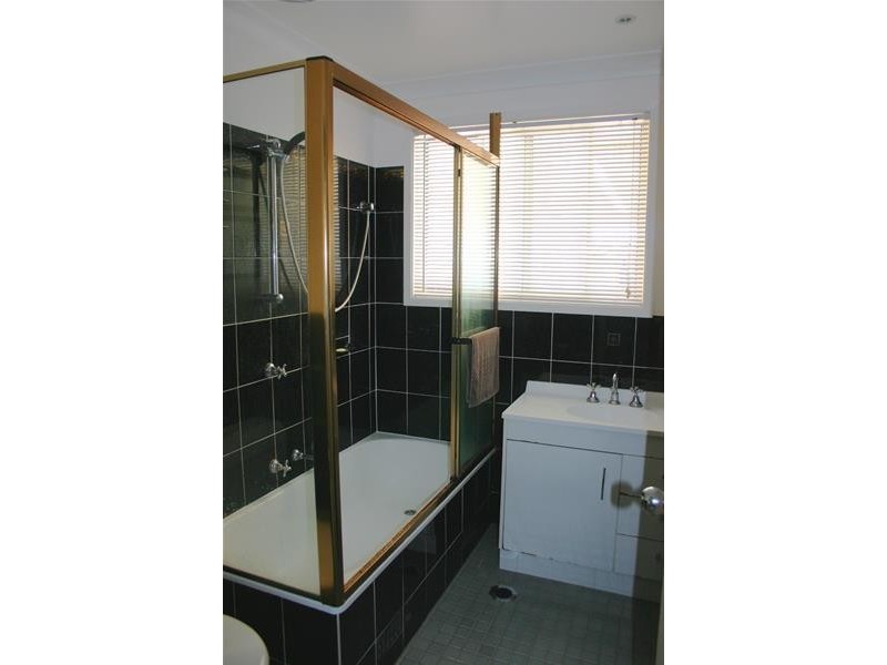 76 Catherine Street, Mannering Park NSW 2259