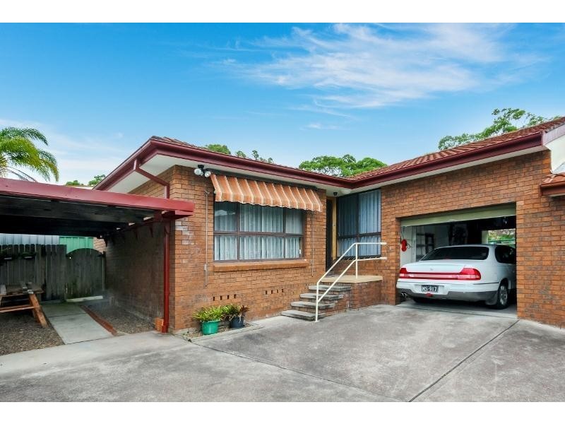 2/7 Anembo Avenue, Summerland Point NSW 2259