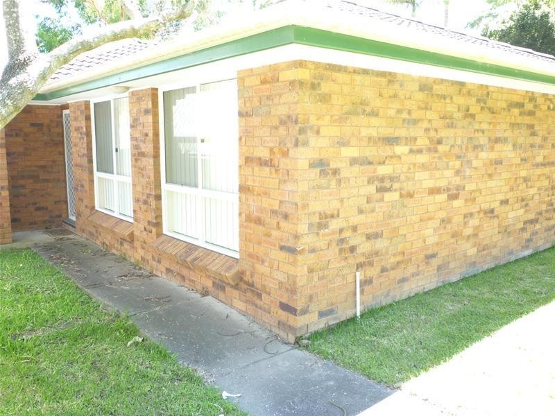 68 Griffith Street, Mannering Park NSW 2259