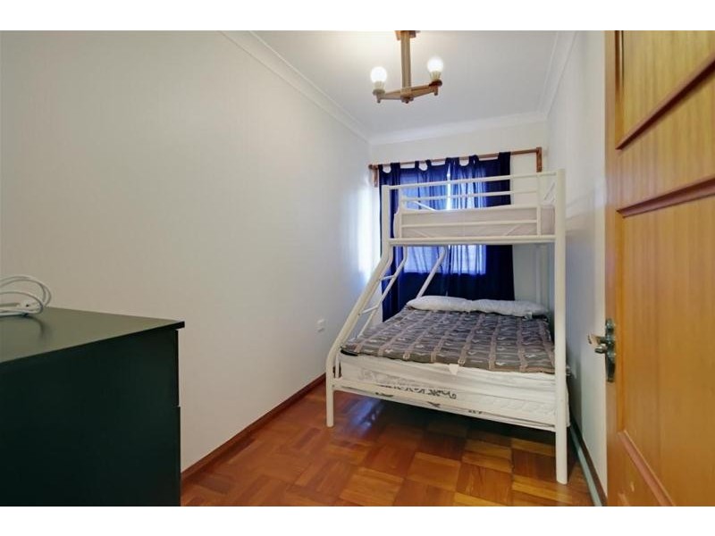 3 Macquarie Road, Mannering Park NSW 2259