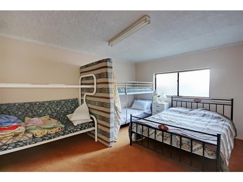 3 Macquarie Road, Mannering Park NSW 2259