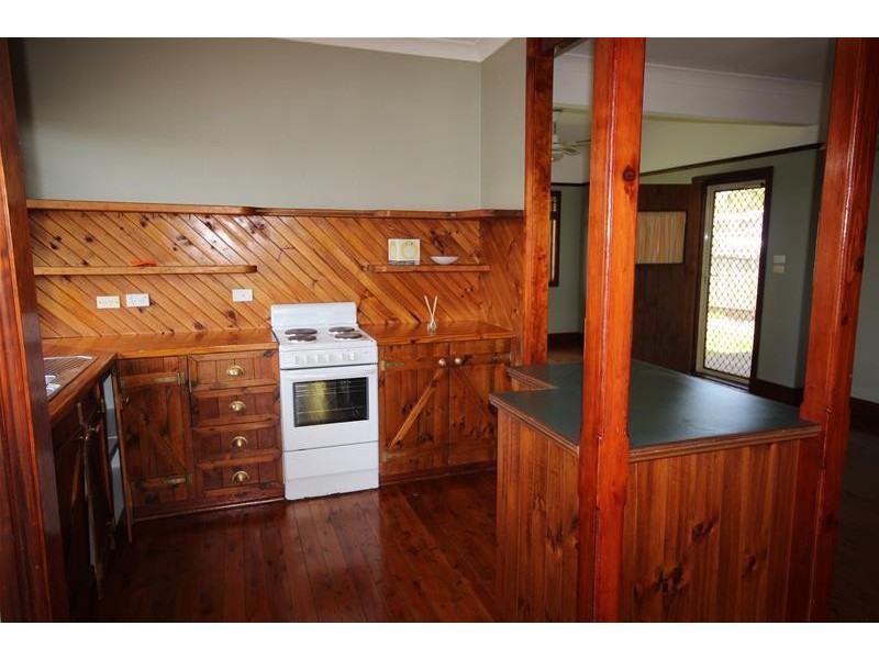 34 Barton Road, Doyalson NSW 2262