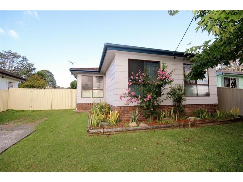 57 Spencer Road, Mannering Park NSW 2259
