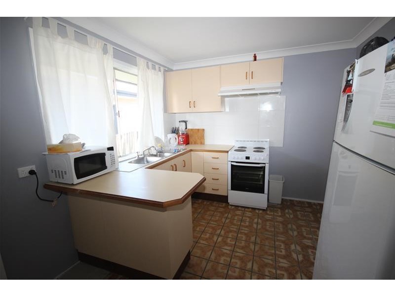 33 Anembo Avenue, Summerland Point NSW 2259