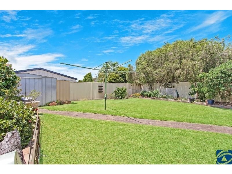 56 Dale Avenue, Chain Valley Bay NSW 2259