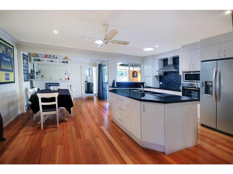 54 Spencer Road, Mannering Park NSW 2259