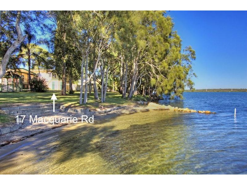 17 Macquarie Road, Mannering Park NSW 2259