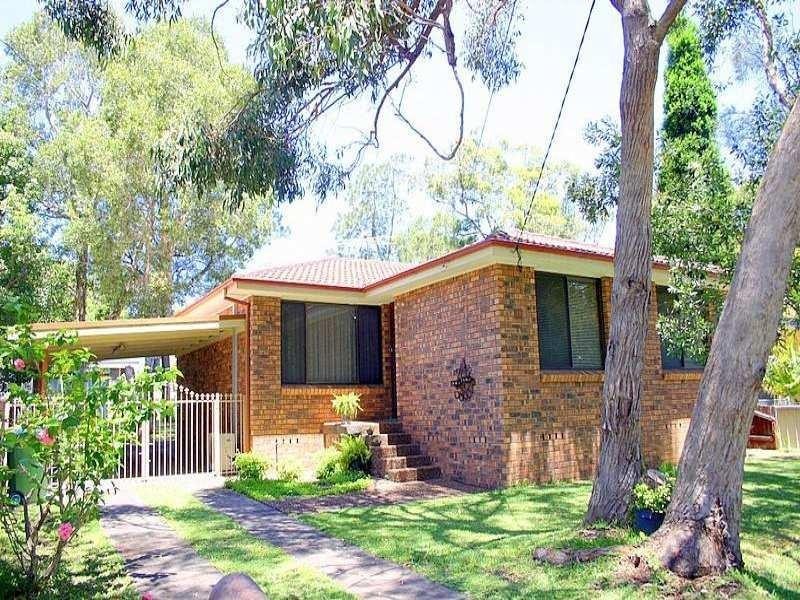 17 Murrumbong Road, Summerland Point NSW 2259