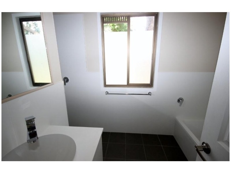 73a Winbin Crescent, Gwandalan NSW 2259