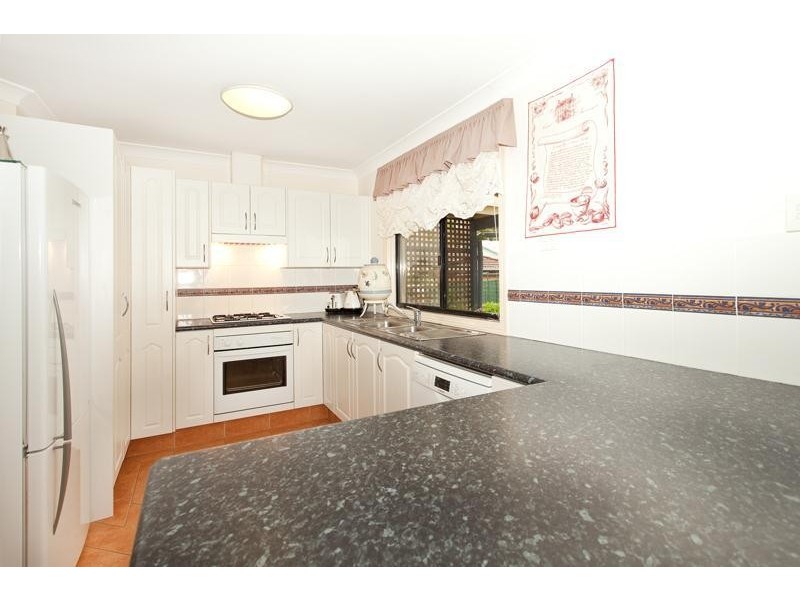 12 Houston Avenue, Chain Valley Bay NSW 2259