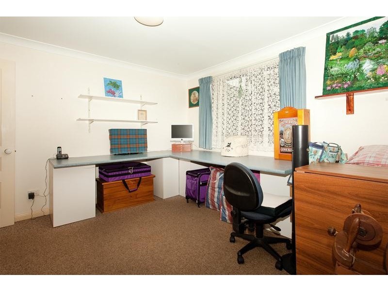 12 Houston Avenue, Chain Valley Bay NSW 2259