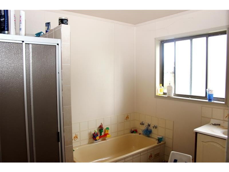 73 Winbin Crescent, Gwandalan NSW 2259